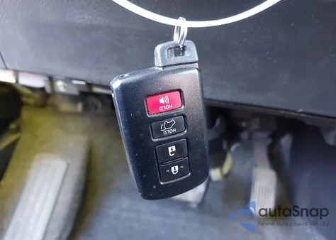 2016 Toyota Rav4 Xle z USA, uszkodzony, nr VIN 2T3RFREV1GW445531